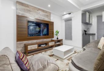 HomeLinks in Opebi allows 18 year olds to book a room