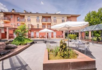 Hotel La Perla D Olot has Balcony rooms