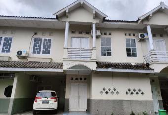 Hijau Biru Homestay Jogja has Balcony rooms