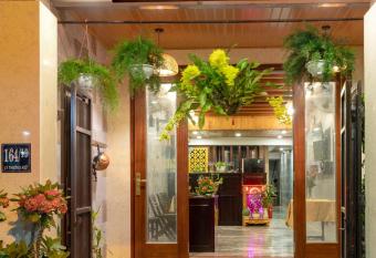 Hoi An Nha Vui Homestay has Balcony rooms