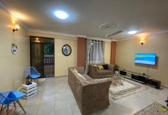 Lovely and homely 2 bedroom Serviced Apartment has Balcony rooms