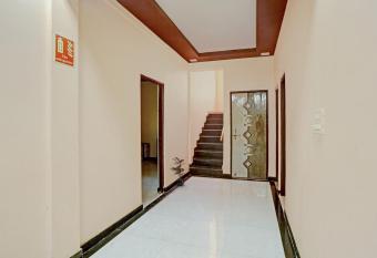 OYO Flagship 80456 Princess Villa Guest House allows 18 year olds to book a room