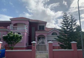 Pearl of St. John allows 18 year olds to book a room