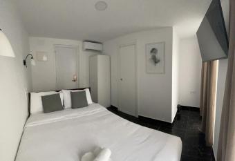 SL Marbella has Balcony rooms