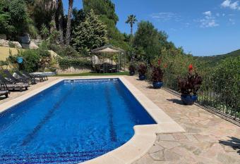 Villa Pacha Mama has Balcony rooms