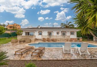 Villa Terrassa has Balcony rooms