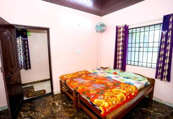 Raindrop homestay has Balcony rooms