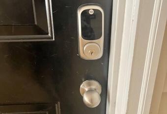 Lovely 1 Bedroom 1 Bathroom with free parking has Balcony rooms