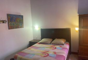 Appartement Victoria allows 18 year olds to book a room