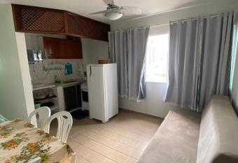 Apartamento Centro Guarapari allows 18 year olds to book a room