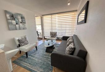 Departamento Central en Vi  a del mar allows 18 year olds to book a room