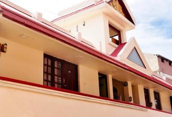 SE Cottages Ooty By Lexstays has Balcony rooms