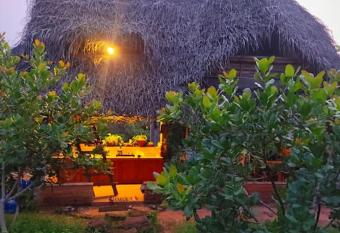 The earthen hut has Balcony rooms