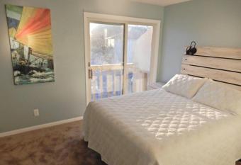 The Coastal Beach Lounge (at the Boardwalk) has Balcony rooms