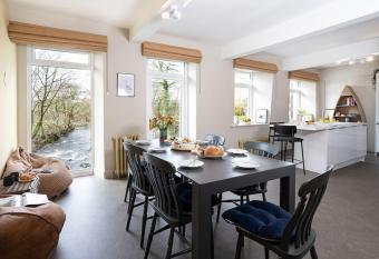 Entire mill - 5* riverside conversion with 2 apartments has Balcony rooms