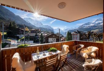 Chalet Stella Alpina has Balcony rooms