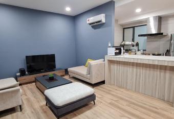 Sibu Hann s Residence Homestay has Balcony rooms