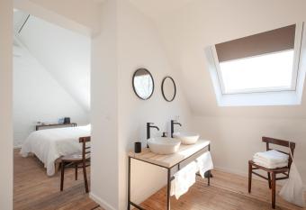 Le Charbonnage has Balcony rooms