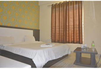 Hotel Fun N Food, Mandu has Balcony rooms