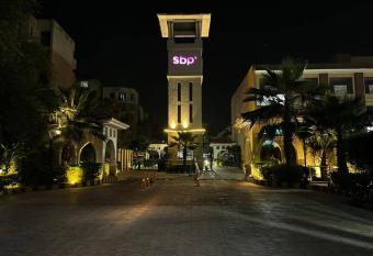 Peaceful Retreat has Balcony rooms