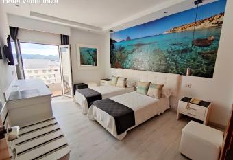 Hotel Vedra has Balcony rooms