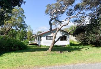 Classic lockwood bach on open section allows 18 year olds to book a room