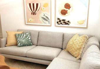 Stay Peachy - Kiama has Balcony rooms