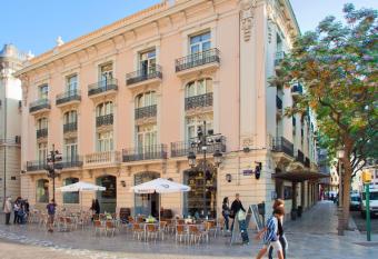 SH Ingles Boutique Hotel has Balcony rooms