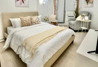 Stylish Condo Unit in Azure North with Relaxing Ambiance has Balcony rooms