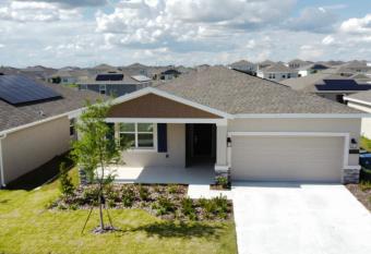 Grand Family Deluxe 4BD House near Disney Parks allows 18 year olds to book a room