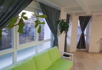 Rengo Residence has Balcony rooms