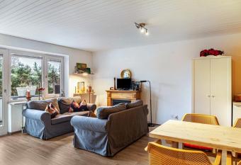 Haus Excelsior Top 2 has Balcony rooms