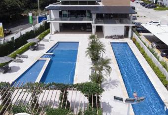 Best Views of Central Valley Fully Equipped Condo 24-7 Security has Balcony rooms