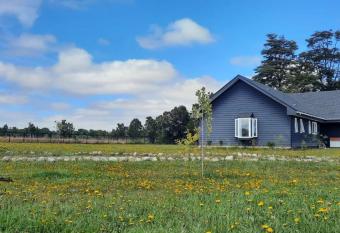 LaRita House allows 18 year olds to book a room