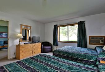 Cedarbrook One Bedroom Suite 11416 allows 18 year olds to book a room