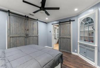 Free Coffee and Next to Beach allows 18 year olds to book a room