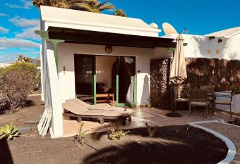 Jardin del Sol 6 has Balcony rooms