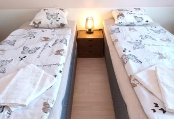 Dals L  ngeds B&B allows 18 year olds to book a room