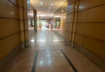 Departamento para 3 personas allows 18 year olds to book a room