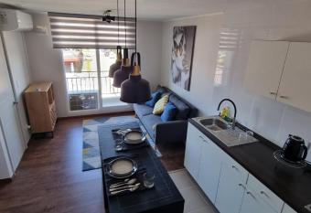 Departamento por dia has Balcony rooms