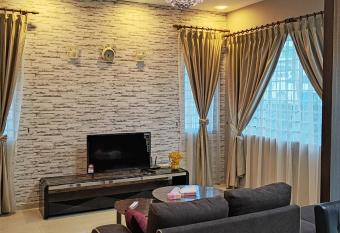 Ann_HomeStay has Balcony rooms