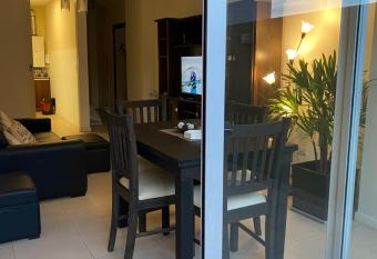 Depto, zona centro has Balcony rooms