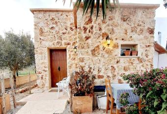 La Gardana, casa de campo mallorquina has Balcony rooms