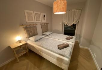 Apartament Przemys  owa has Balcony rooms