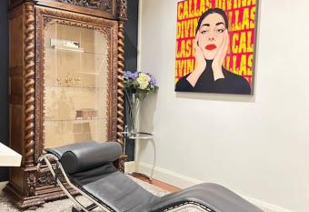 Apartamento en Bilbao (La Merced, Pleno centro) has Balcony rooms