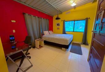 MACAW CERROAZUL allows 18 year olds to book a room