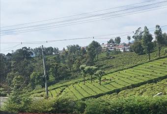 Wandern hut Home stay has Balcony rooms