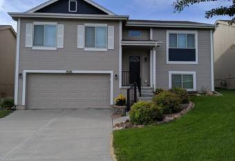 Cozy Turnbridge Home has Balcony rooms