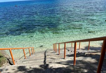 Camotes Beach House has Balcony rooms