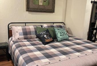 Secluded Sherlock Holmes Suite w/ King Bed +Wifi has Balcony rooms